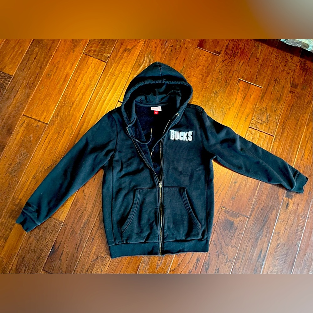 BUCKS. Mitchell & Ness black zip-up hoodie. Men’s size medium.